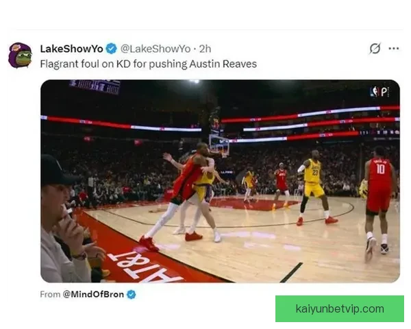 火湖大战湖人团结沟通火箭各自为战遭名嘴怒批